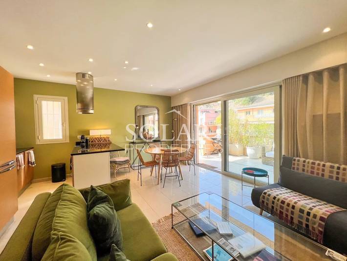 Vakantieappartement voor 4 personen, with balkon/terras and whirlpool as well as zwembad, kindvriendelijk in Théoule-sur-Mer