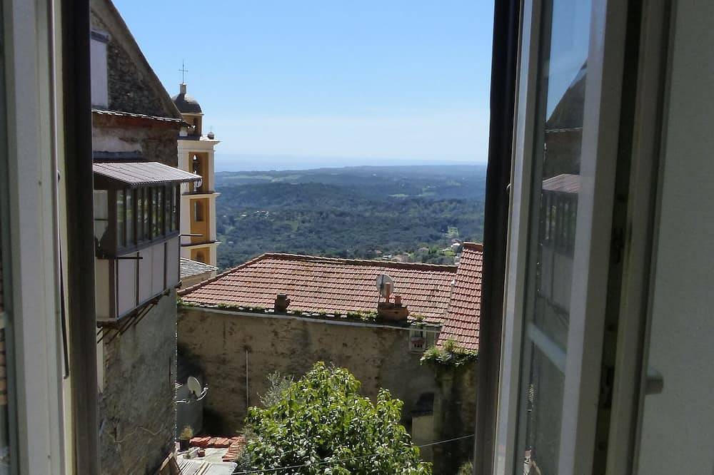 Appartamento intero, Entre mer et Montagne,au Coeur de Cervione,appartement Entièrement Rénové in Cervione, Corte e dintorni