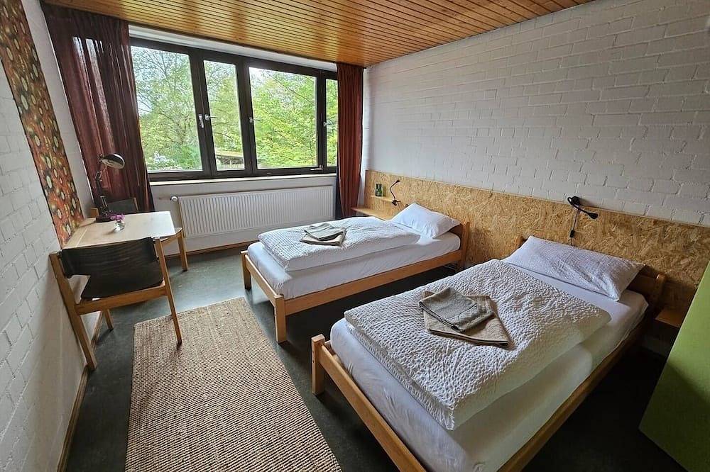 Ganze Wohnung, Doppelzimmer für 2 Gäste mit 15m² in Gomadingen (297585) in Gomadingen, Neckar-Alb