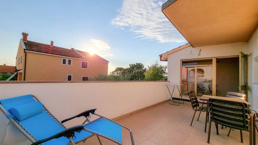 Ferienwohnung für 5 Personen, mit Balkon in Novigrad