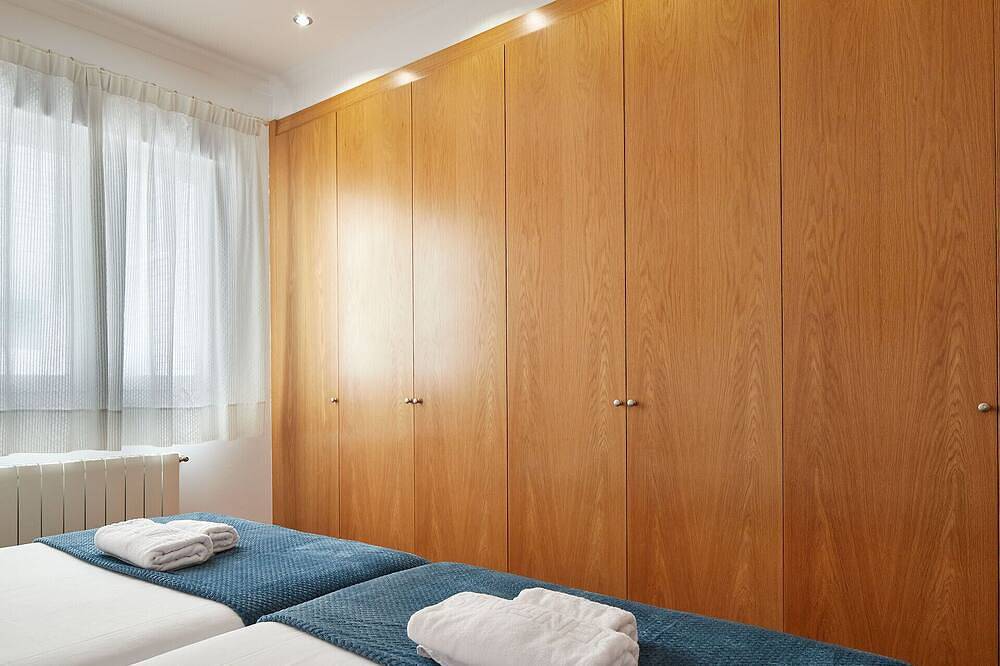 Entire apartment, Vaumm | The Rentals Collection in Playa de la Concha, San Sebastian