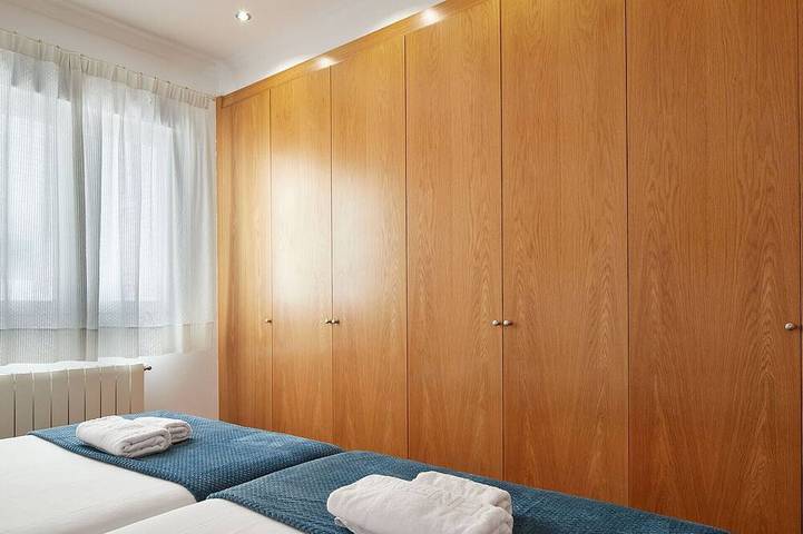 Entire apartment, Vaumm | The Rentals Collection in Playa de la Concha, San Sebastian