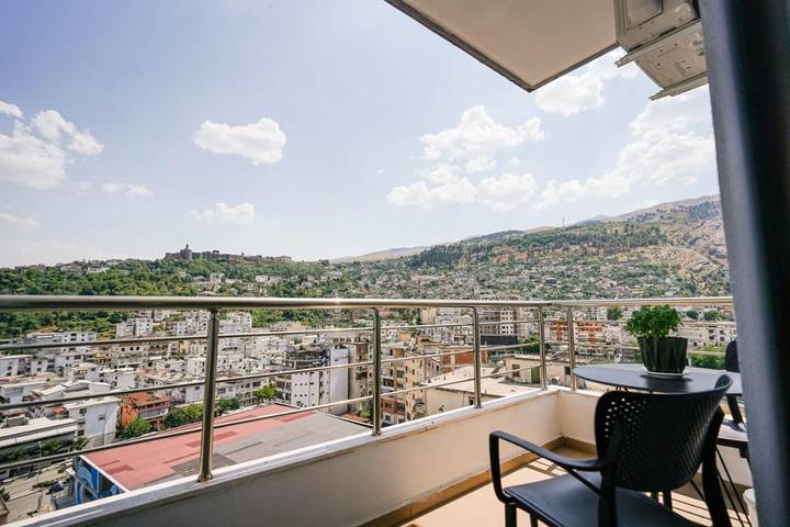 Maison d’hôte pour 2 personnes, avec balcon et vue dans Gjirokastër - 3
