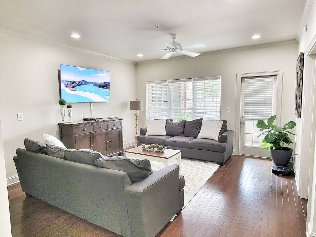 Ganze Wohnung, Luxury Condo, located within walking distance of Bryant-Denny Stadium in Tuscaloosa, Tuscaloosa County