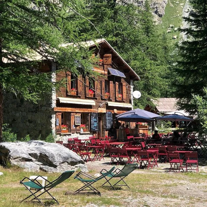 Hotel para 4 personas, con terraza y vistas - 1