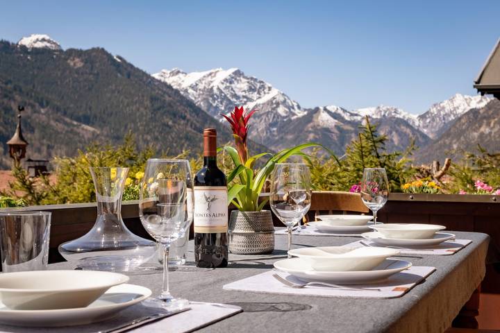Ferienhaus für 6 Personen, mit Garten und Seeblick sowie Balkon, kinderfreundlich in Tirol