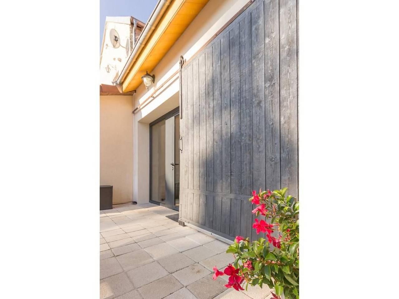 Charming lodge in Chaignay, near Dijon, with terrace and parking in Chaignay, Dijon region