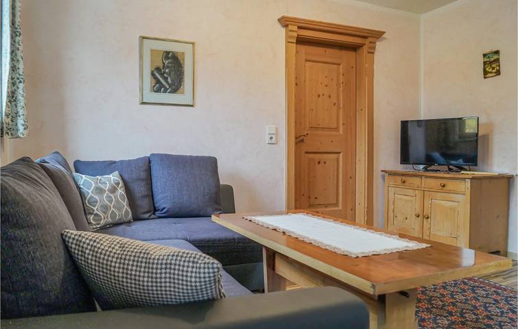 Apartamento vacacional entero, Apartamento con vistas a la montaña, aparcamiento y WiFi in Tux Alps, Fügen
