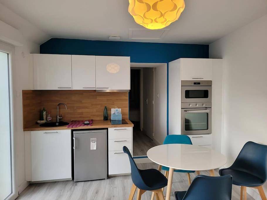Appartement entier, One-Bedroom Apartment in Plougastel-Daoulas, Région de Brest