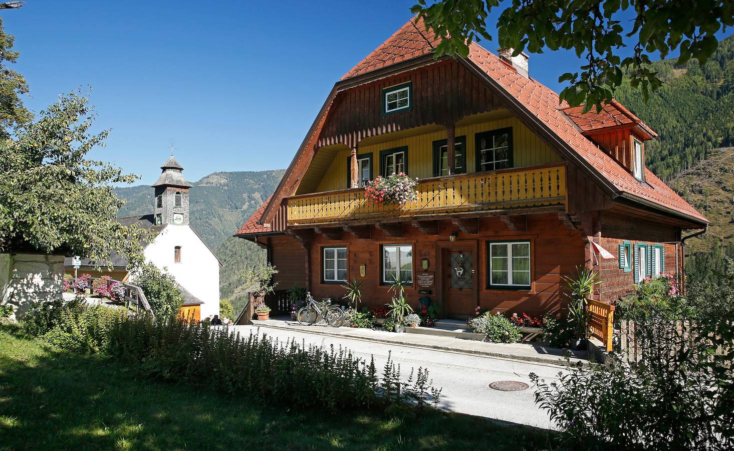 Ganze Wohnung, Apartment Amalia mit Bergblick, Balkon und Wlan in Kleinsölk, Tauern