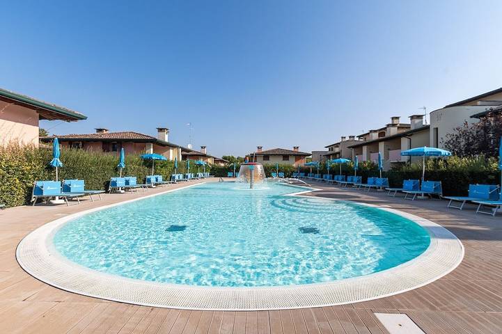 Appartement de vacances pour 6 personnes, avec piscine ainsi que jardin et terrasse, animaux acceptés - 1