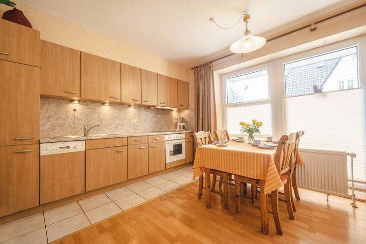 Ferienwohnung für 2 Personen, mit Balkon/Terrasse und Terrasse sowie Garten in Norddorf - 4