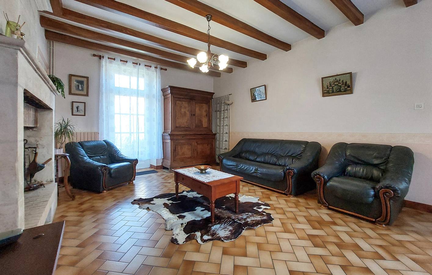 Appartement confortable avec piscine et WiFi à 2.5km de Ceaux-en-Loudun in Ceaux-en-Loudun, Vienne (France)