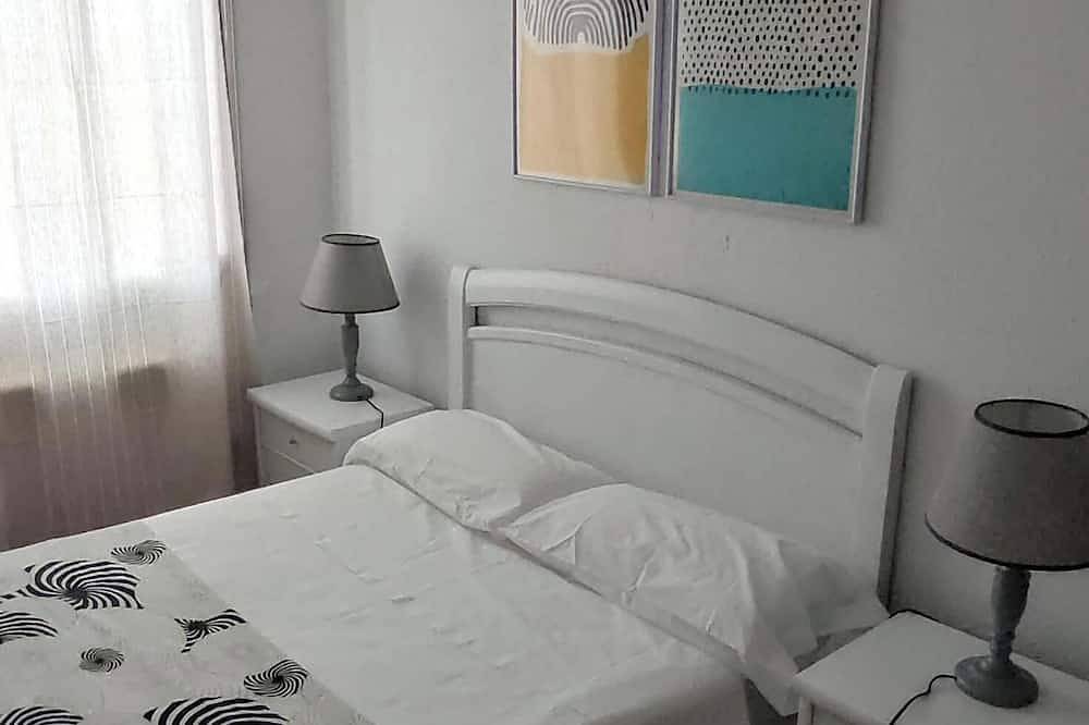 Entire apartment, In the middle of a cultural, gastronomic and leisure area. in Santander, Cantabrian Coast
