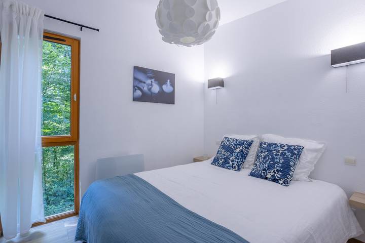 Location de vacances pour 6 personnes, avec terrasse dans Lac du Val-Joly - 4