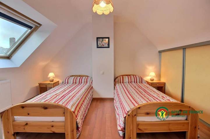 Location de vacances pour 4 personnes, avec terrasse et jardin dans Office De Tourisme De Plouhinec - 4