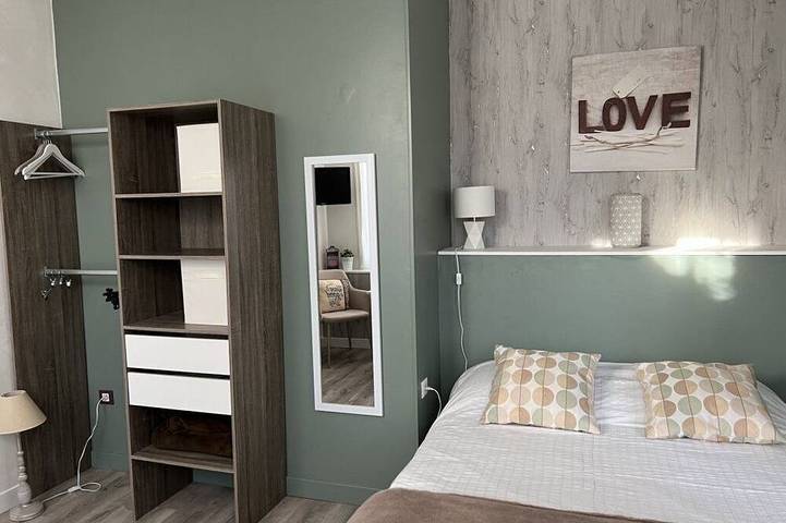 Location de vacances pour 5 personnes, avec jardin ainsi que piscine et jacuzzi à Sainte-Maure-de-Touraine - 4