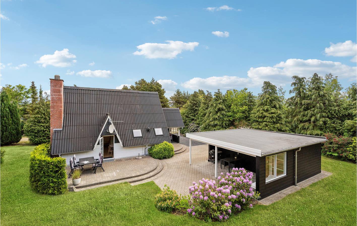 Ferienhaus für 4 Personen mit Terrasse in Skaven Strand, Ringkøbing Fjord