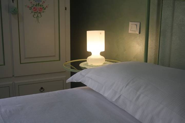 Appartamento in casa bifamiliare con parco e piscina esclusivi a 10' dal mare in Tavullia, Pesaro-Urbino
