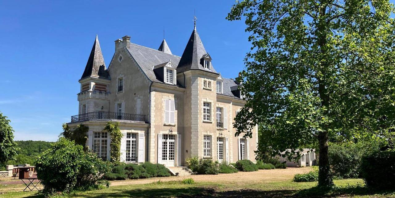 Le château La Villaine Magnifique château au cœur de la Touraine in Esvres, Région de Tours
