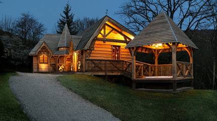 Gîte pour 6 personnes, avec jardin ainsi que terrasse et jacuzzi, animaux acceptés dans Côte-d'Or