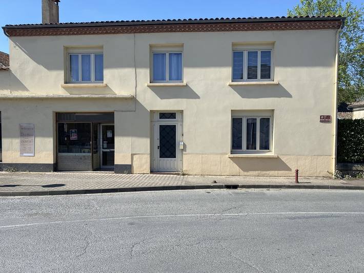 Gîte pour 12 personnes, avec terrasse