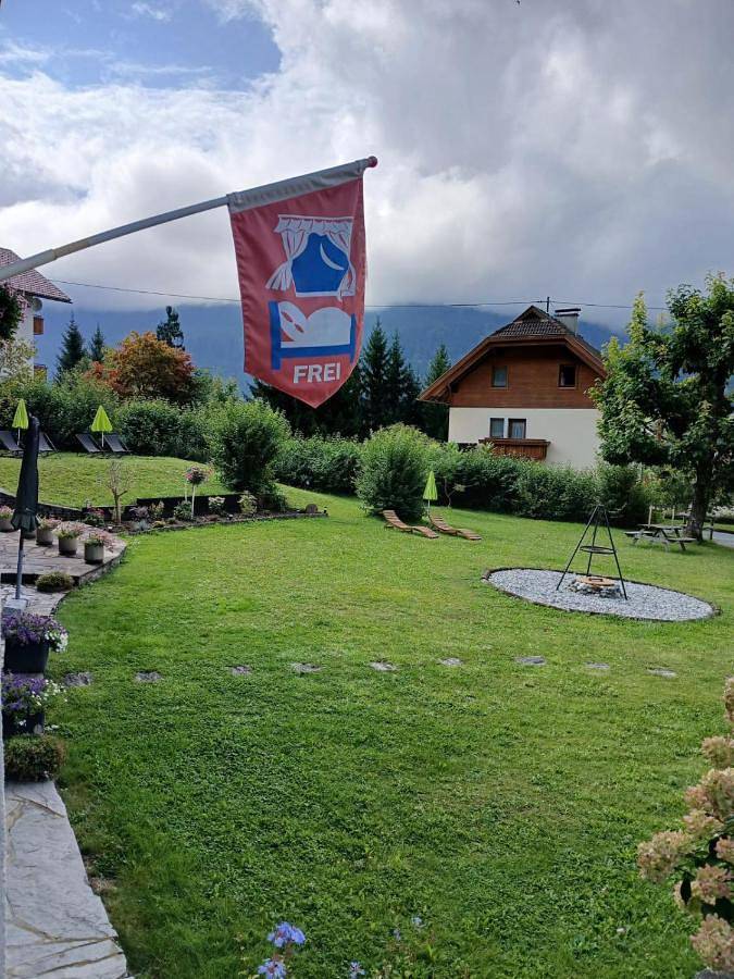 Pension & Apartments Weissbriach in Gailtaler Alpen, Gitschtal
