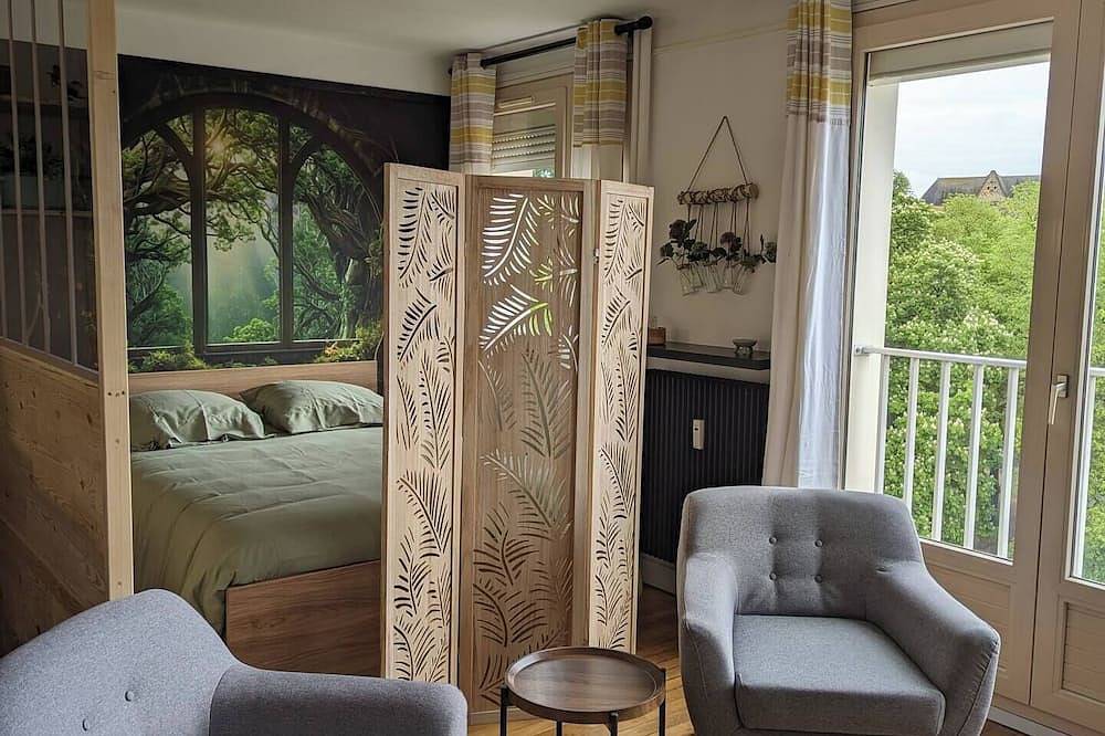 Apartamento entero, Bayard : Apartment with View, Parking, and Bike Room in Charleville-Mézières, Ardenas
