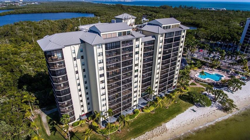 Ferienwohnung für 6 Personen, mit Balkon und Pool sowie Whirlpool - 1