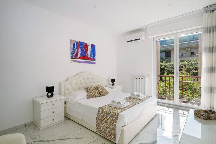 Alojamiento y desayuno 'Suite Tripla Deluxe Excelsior' con Wi-Fi y aire acondicionado in Piano di Sorrento, Provincia de Nápoles