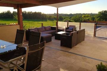 Location de vacances pour 6 personnes, avec jardin à Labastide-Marnhac