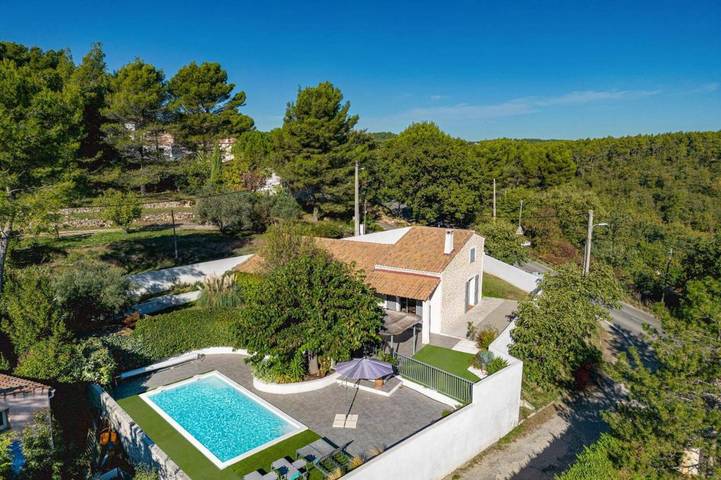 Villa pour 4 personnes, avec Piscine