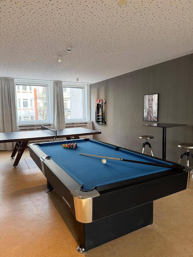 Ferienwohnung für 12 Personen in Winterhude Hamburg