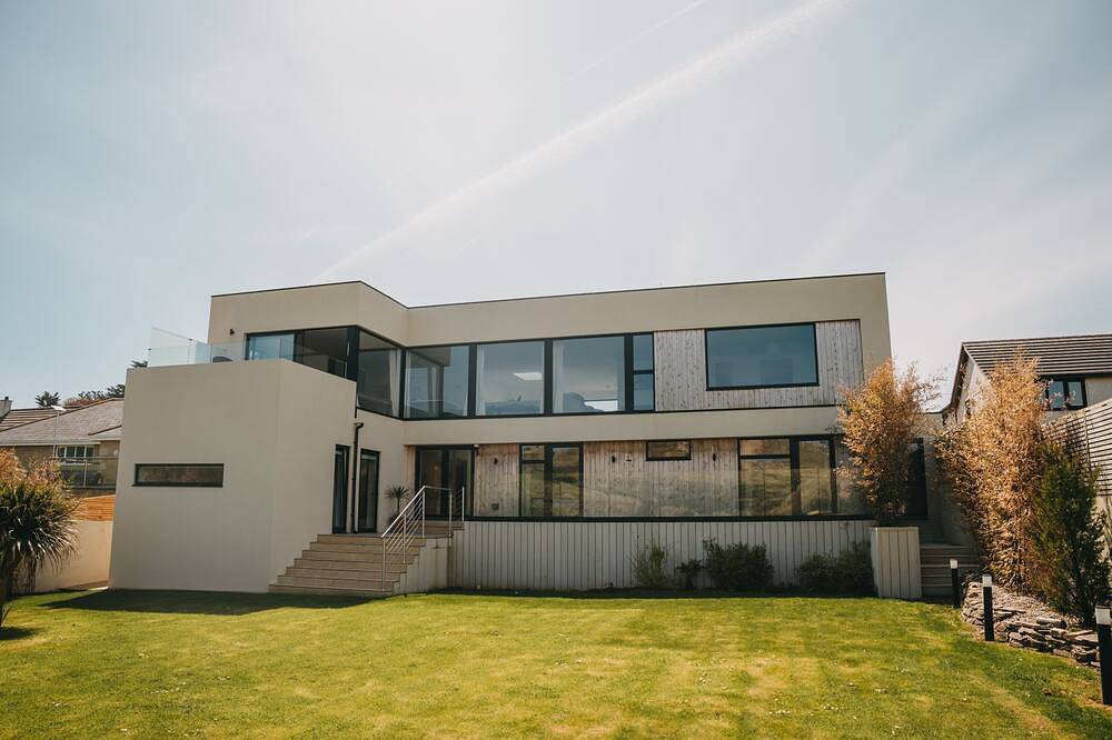 Stunning contemporary house amongst the dunes in Holywell Bay in Holywell Bay, Cornwall