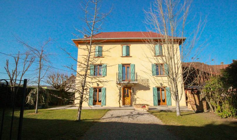 Gîte pour 6 personnes, avec jardin et terrasse