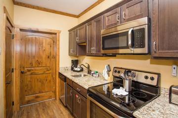 Vacation Rental for 4 Guests in Pigeon Forge, Sevier County, Picture 2