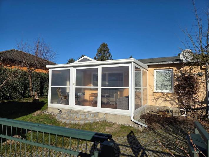 Bungalow für 3 Personen, mit Terrasse und Garten in Krummin