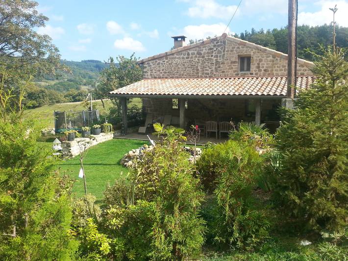Gîte pour 6 personnes, avec piscine à Vernoux-en-Vivarais