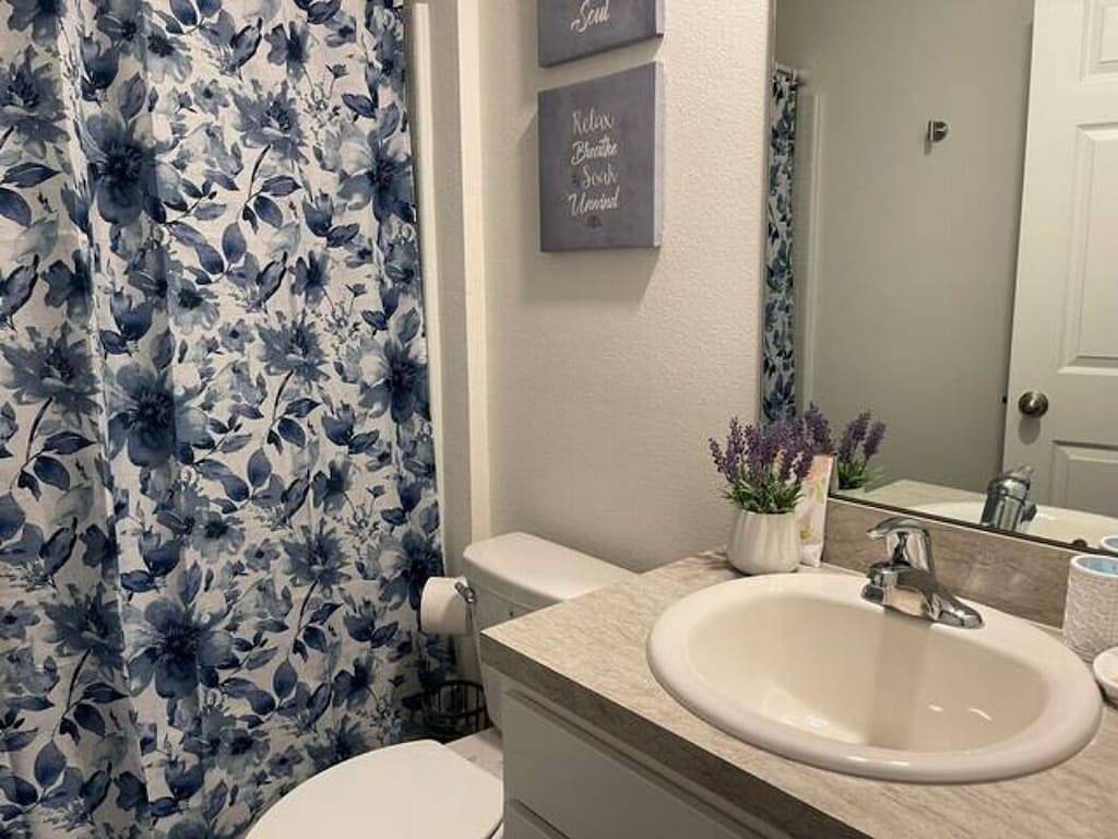 Cheerful 4 Bedrooms New Construction Home in Lake Marion (FL)