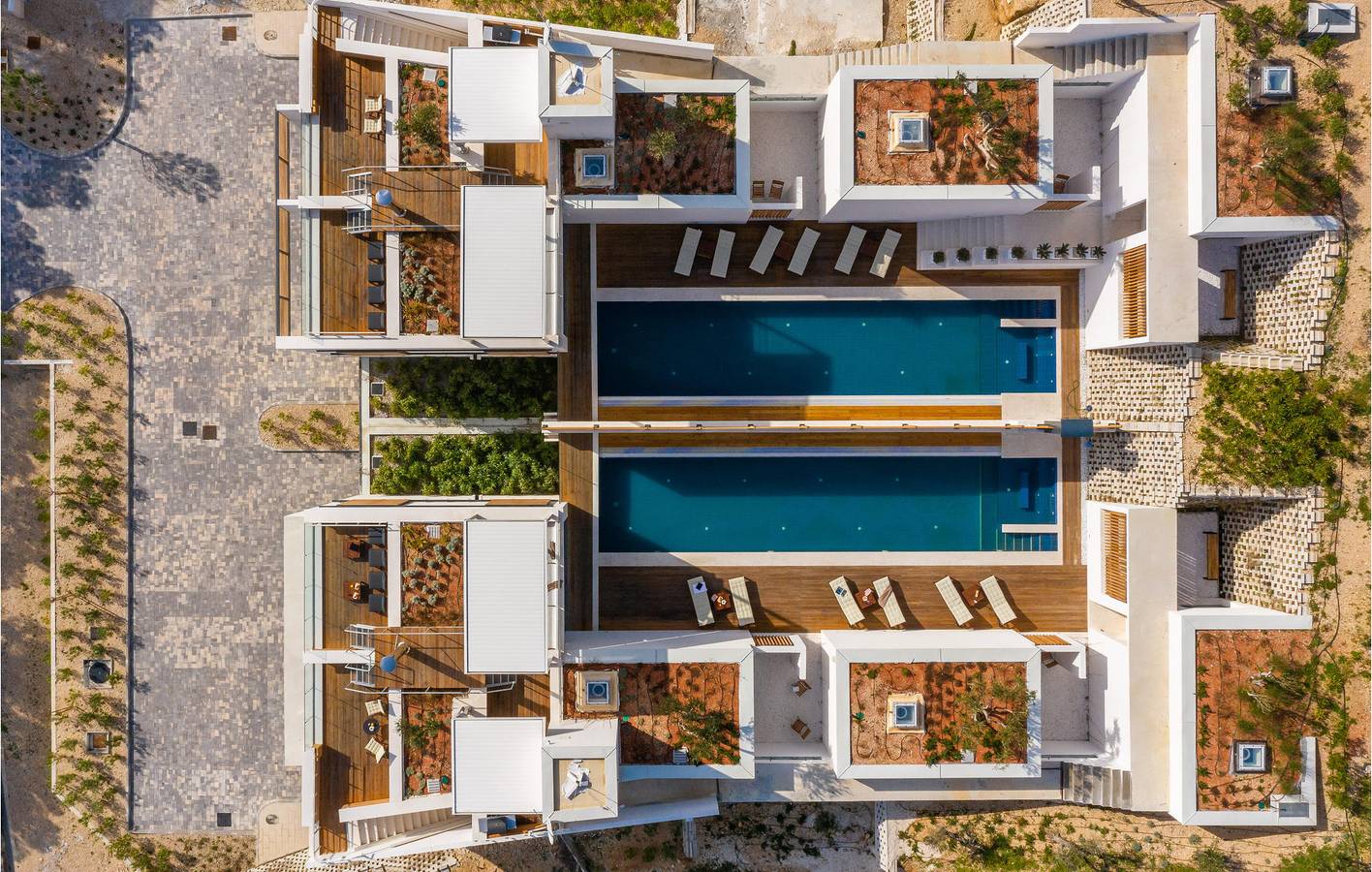 Schickes Apartment mit 2 Schlafzimmern, Pool und Terrasse, 2 km vom Juto-Strand entfernt in Marusici, Split-Dalmatien