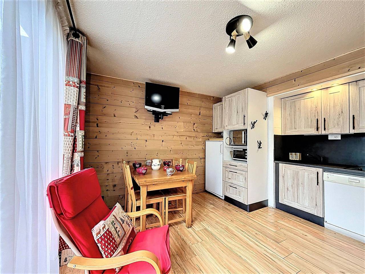 Appartement entier, Appartement lumineux. Pied des pistes. 5/6 pers. Animaux acceptés. in Le Corbier, Villarembert