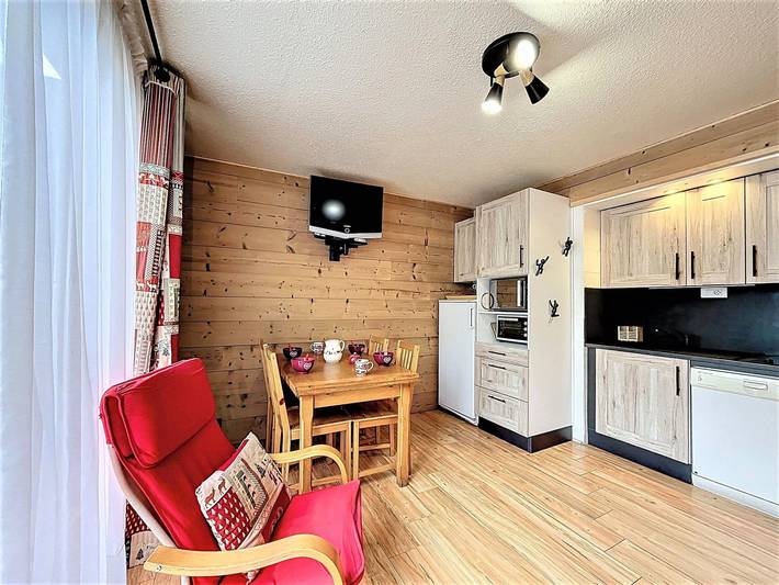 Chalet pour 6 personnes, avec piscine et balcon dans Le Corbier - 4