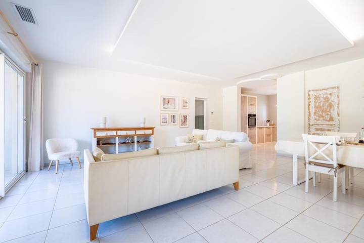 Location de vacances pour 6 personnes, avec terrasse à La Bruguière - 2