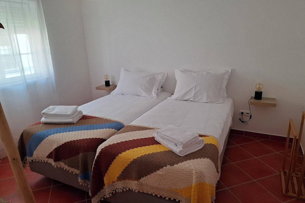 Ganze Wohnung, Casa Areia - Porto Covo, T1-4 people, Sea View, the most central area of the Village in Porto Covo, Costa Alentejana