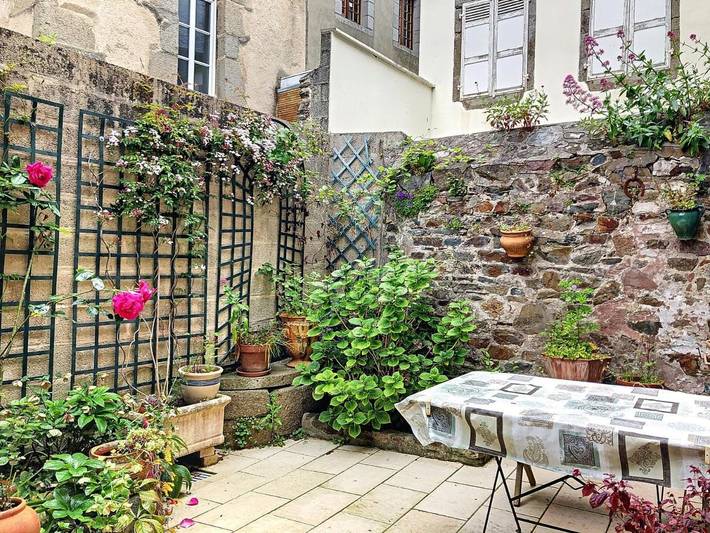 Location de vacances pour 5 personnes dans Office De Tourisme De Granville Terre Et Mer