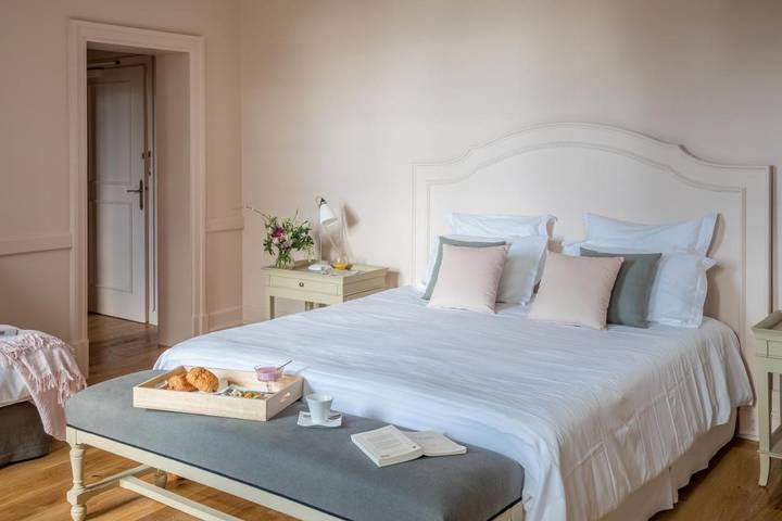 Chambre d’hôte pour 3 personnes, avec jardin ainsi que piscine et vue, animaux acceptés à Saint-Émilion - 2