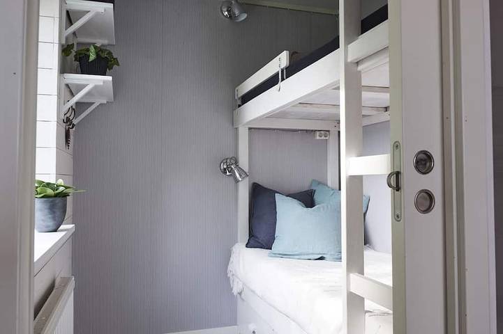 Atemberaubende  Seehütte mit spektakulärer Aussicht und privaten Badeplatz in Alingsås und Umgebung, Mjörn