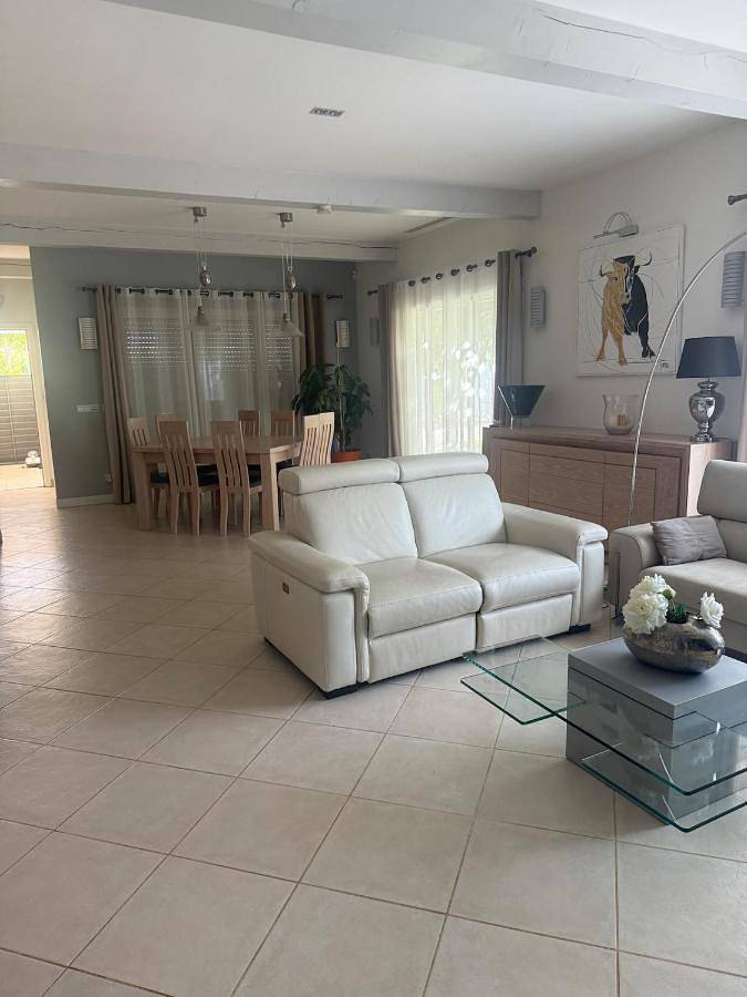 Location de vacances pour 6 personnes, avec Terrasse ainsi que Jardin et Piscine à Candillargues - 2