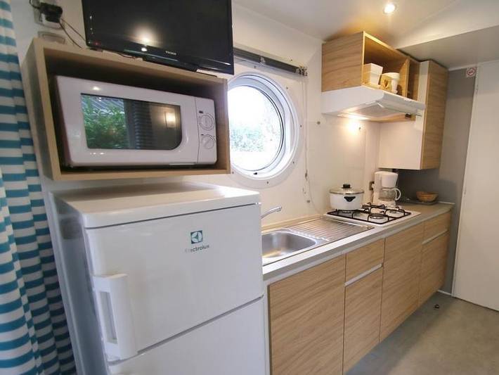 Camping pour 4 personnes, avec terrasse ainsi que sauna et balcon/terrasse à Saint-Palais-sur-Mer - 3