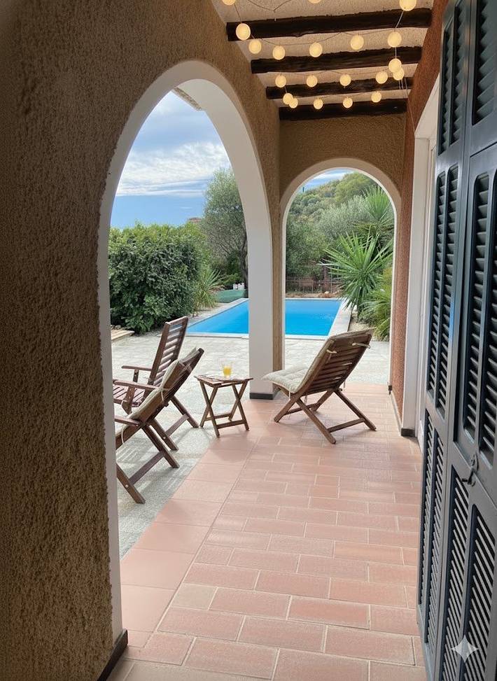 Villa pour 6 personnes, avec jardin et piscine à Imperia - 3